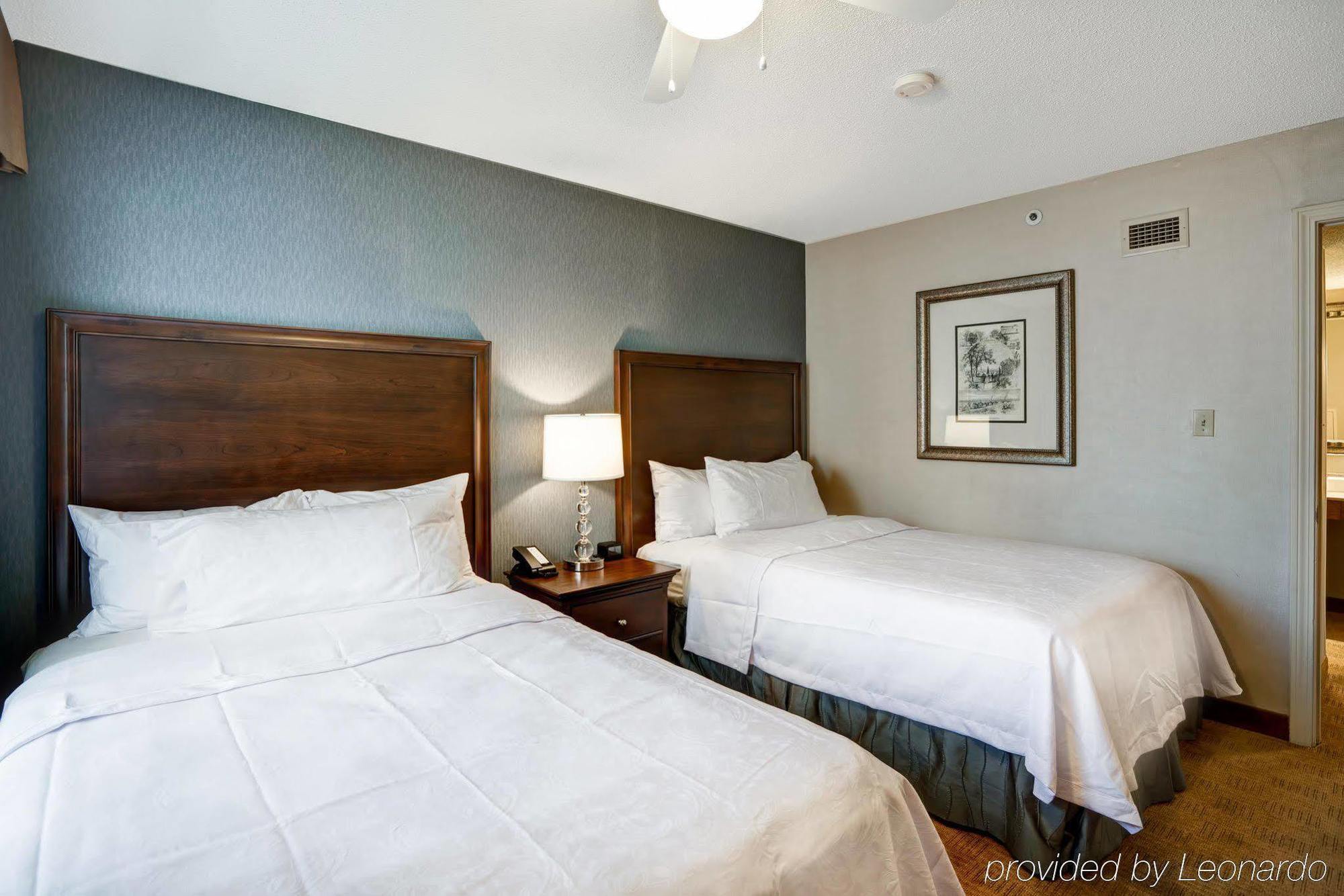 Homewood Suites By Hilton Windsor Locks Hartford Exterior photo