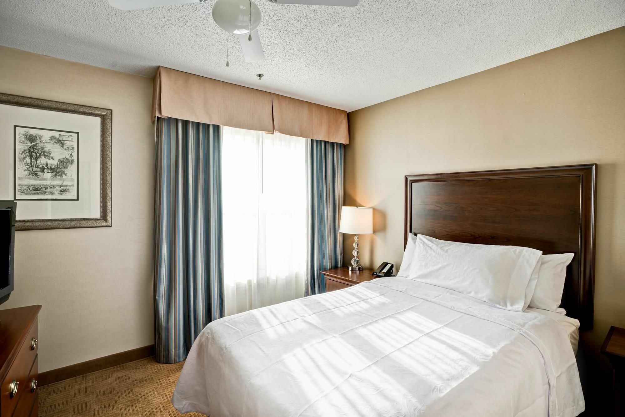 Homewood Suites By Hilton Windsor Locks Hartford Exterior photo